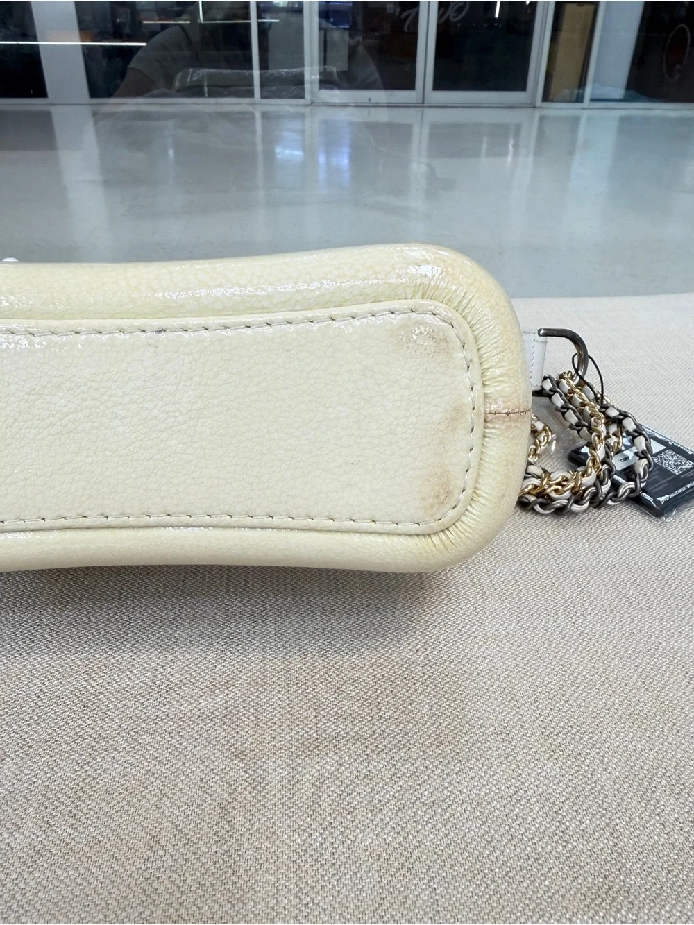 CHANEL White Quilted Leather Crossbody with Mixed Metal Chain and CC Charm